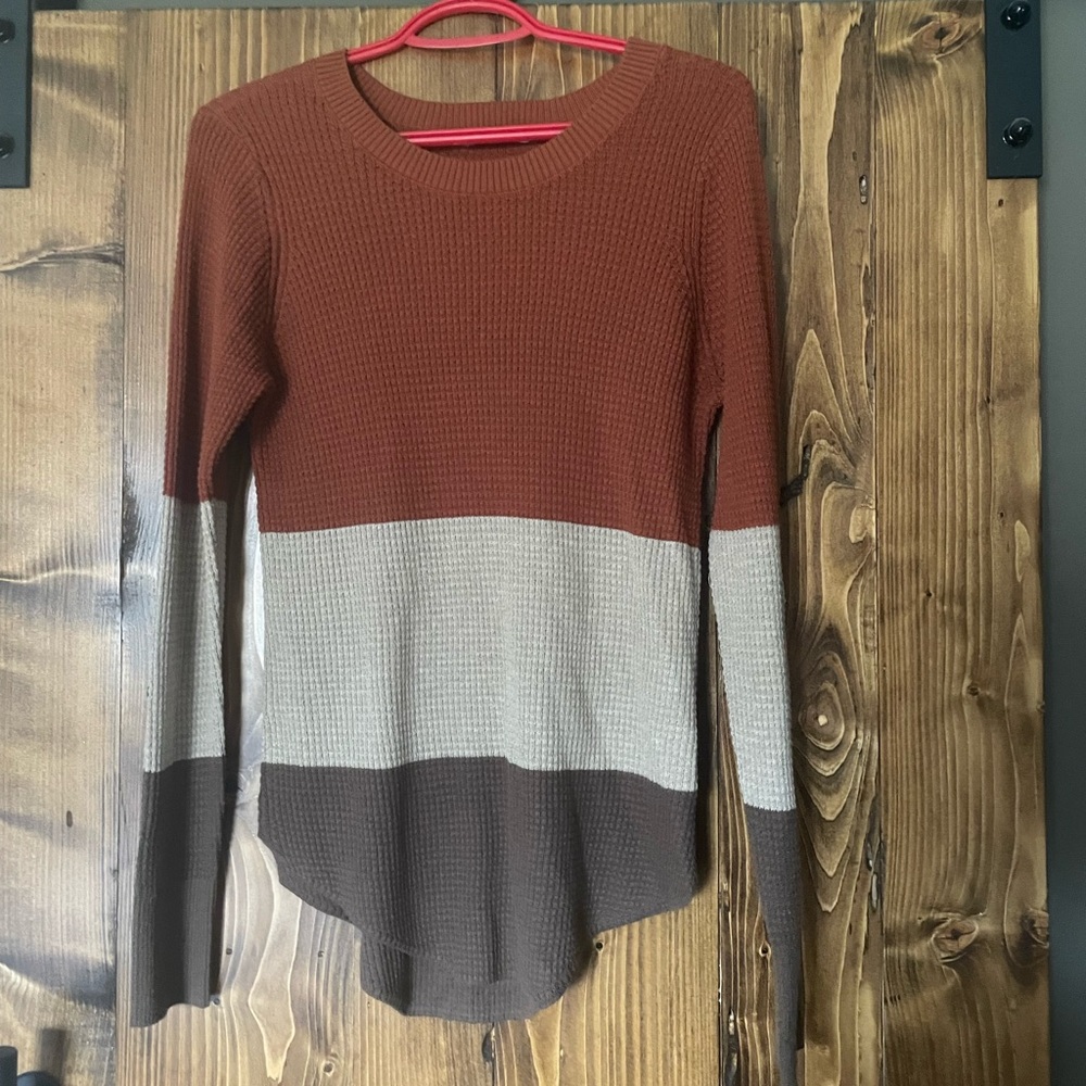Colorblock Waffle-Knit Long Sleeve Tee - Rust/Cream/Brown